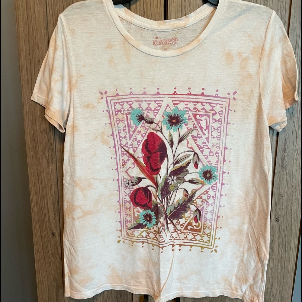 Lucky Brand Tee. Size M